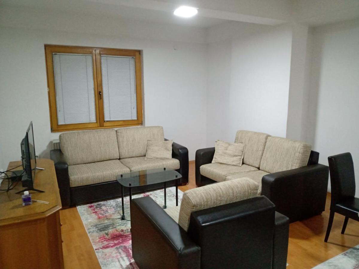 Nika Apartment Скопье Экстерьер фото