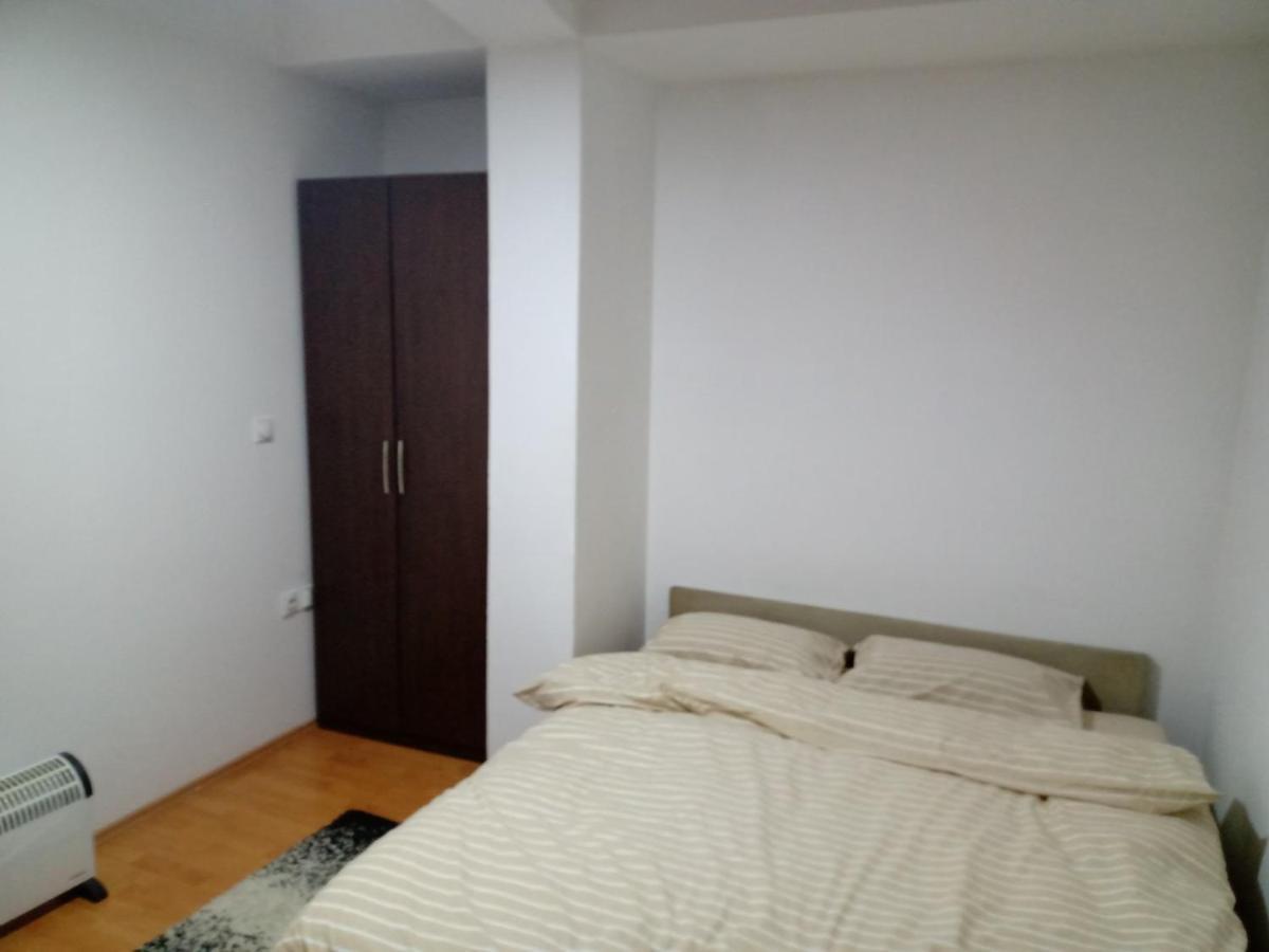 Nika Apartment Скопье Экстерьер фото